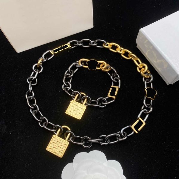 2022 luxury lock chain necklace letter metal links bracelet interlocking locks necklaces women jewelry sets with gift box no box, Black
2022 luxury lock chain necklace letter metal links bracelet interlocking locks necklaces women jewelry sets with gift box no box, Black