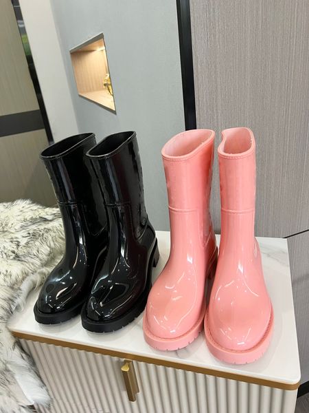 luxury designer women wading boots motorcycle boots comfortable leather elastic fabric with zipper fashion knee height booties, Black
luxury designer women wading boots motorcycle boots comfortable leather elastic fabric with zipper fashion knee height booties, Black
