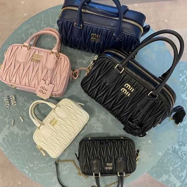 shoulder bags designer fashion mm handbags wrist bowling mini handheld boston sheepskin pleated small square crossbody female d7g6 young chi
shoulder bags designer fashion mm handbags wrist bowling mini handheld boston sheepskin pleated small square crossbody female d7g6 young chi