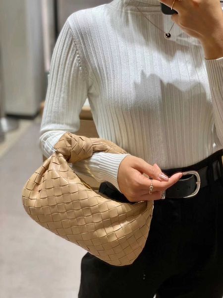 vneta jodie bags authentic abottegas bag knotted knitted designer handbag female cloud cowhide fashion mini underarm dumpling j outlet hcb y
vneta jodie bags authentic abottegas bag knotted knitted designer handbag female cloud cowhide fashion mini underarm dumpling j outlet hcb y