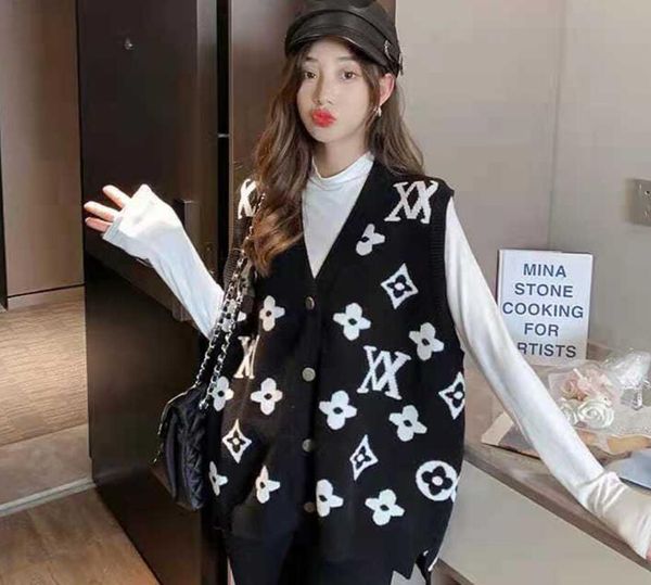 women's sweaters print vests for v-neck sleeveless jacket jersey mujer slim sweater vest fashion knitted, White;black
women's sweaters print vests for v-neck sleeveless jacket jersey mujer slim sweater vest fashion knitted, White;black