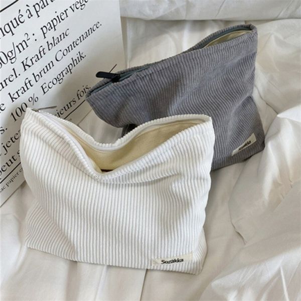 cosmetic bags cases corduroy travel portable makeup storage purses women large capacity zipper make up organizer clutch 221114
cosmetic bags cases corduroy travel portable makeup storage purses women large capacity zipper make up organizer clutch 221114