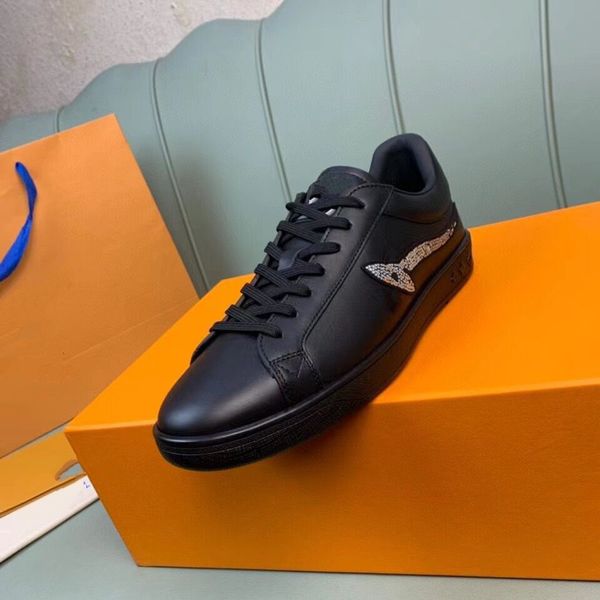 high-quality men's selling fashion catwalk casual shoes soft leather sneakers thick-soled flat-soled comfortable shoes eur38-45 asdadaw, Red;white
high-quality men's selling fashion catwalk casual shoes soft leather sneakers thick-soled flat-soled comfortable shoes eur38-45 asdadaw, Red;white
