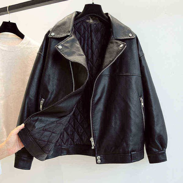 black leather jacket women autumn winter moto biker leather coat street loose lady thicken turndown collar pu leather outwear j220727
black leather jacket women autumn winter moto biker leather coat street loose lady thicken turndown collar pu leather outwear j220727