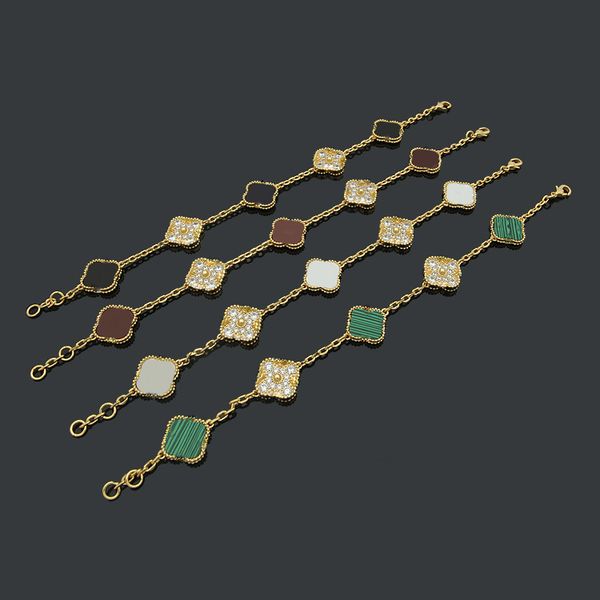 charm bracelets designer jewellery vc letter carved five four-leaf flowers between the diamond red agate bracelet 18k gold 925 silver origin, Golden;silver
charm bracelets designer jewellery vc letter carved five four-leaf flowers between the diamond red agate bracelet 18k gold 925 silver origin, Golden;silver