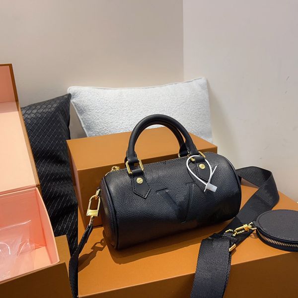 22ss new arrival womens letter cross body bag luxuries designers women bags classic crossbody clutch large capacity shoulder bag
22ss new arrival womens letter cross body bag luxuries designers women bags classic crossbody clutch large capacity shoulder bag