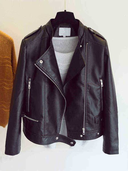 ftlzz spring autumn lapels black faux leather short jacket women zipper moto bike pu leather jacket female locomotive style outrunner j22072
ftlzz spring autumn lapels black faux leather short jacket women zipper moto bike pu leather jacket female locomotive style outrunner j22072