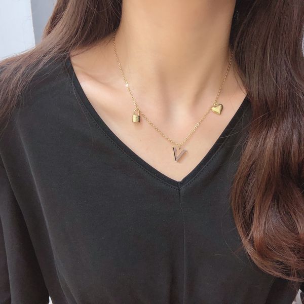 designer jewelry necklace luxury letter pendant necklace charming feminine style long chain classic premium popular brand selected quality g, Silver
designer jewelry necklace luxury letter pendant necklace charming feminine style long chain classic premium popular brand selected quality g, Silver