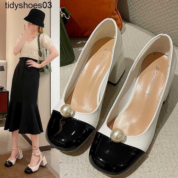 2022 spring and summer new miu women designers rois leather mary jane pumps mid jeweled heel sandals women size 34-40, Black
2022 spring and summer new miu women designers rois leather mary jane pumps mid jeweled heel sandals women size 34-40, Black