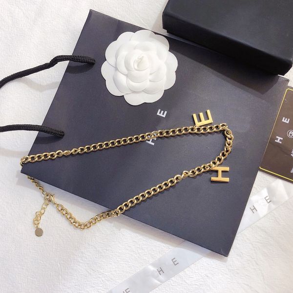 18k gold-plated necklace luxury letter pendant necklace designer jewelry long chain exquisite high-end design popular fashion brand select l, Silver
18k gold-plated necklace luxury letter pendant necklace designer jewelry long chain exquisite high-end design popular fashion brand select l, Silver