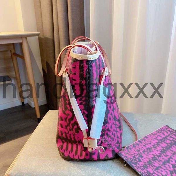 designer lvity bags bags women handbag accessories graffiti tote paris brand letters printed shoulder genuine leather totes
designer lvity bags bags women handbag accessories graffiti tote paris brand letters printed shoulder genuine leather totes