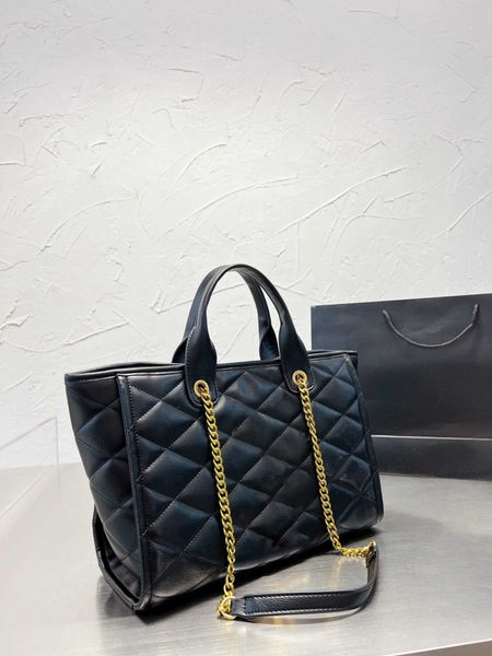 designer shoulder bags women handbag fashion shopping bag luxury crossbody bag tote purse leather chain metal logo 33x23cm black large capac
designer shoulder bags women handbag fashion shopping bag luxury crossbody bag tote purse leather chain metal logo 33x23cm black large capac