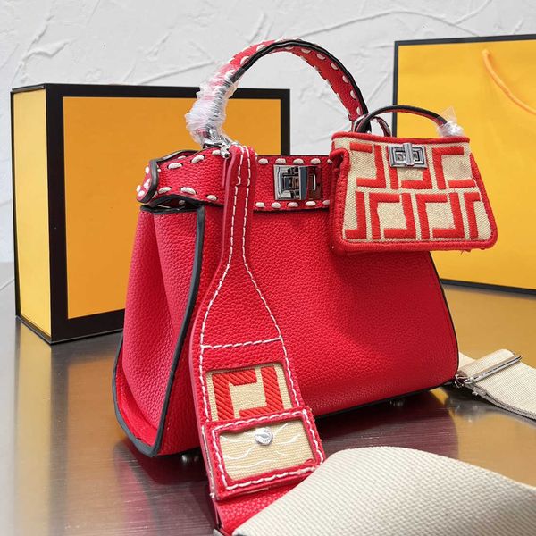 fashion designer large capacity cosmetic bag luxury hands ladies casual shopping high 2022 quality hand dinner bags
fashion designer large capacity cosmetic bag luxury hands ladies casual shopping high 2022 quality hand dinner bags