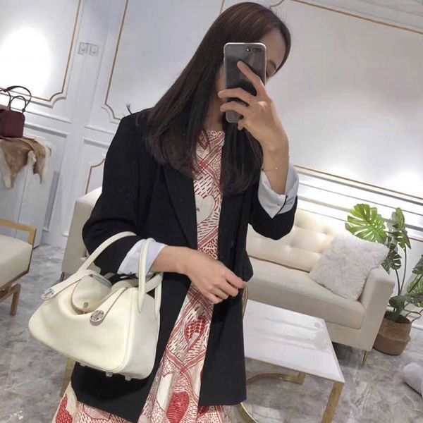 linda bag women's leather 2022 fashion pillow cow doctor portable shoulder messenger linda evening 30cm, Black;red
linda bag women's leather 2022 fashion pillow cow doctor portable shoulder messenger linda evening 30cm, Black;red