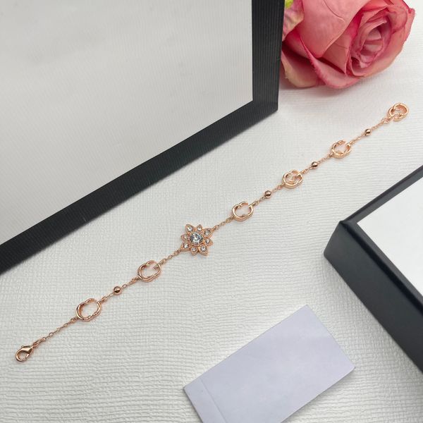 chains with letter g shape fashion jewelry new fashion men women universal couple gift presented in box bracket, Black
chains with letter g shape fashion jewelry new fashion men women universal couple gift presented in box bracket, Black
