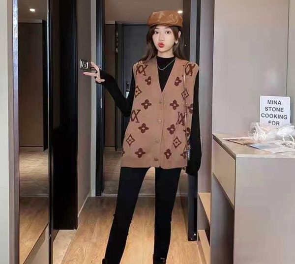 women's sweaters for knitted korean style letter print vests for v-neck sleeveless jacket jersey mujer sweater vest, White;black
women's sweaters for knitted korean style letter print vests for v-neck sleeveless jacket jersey mujer sweater vest, White;black