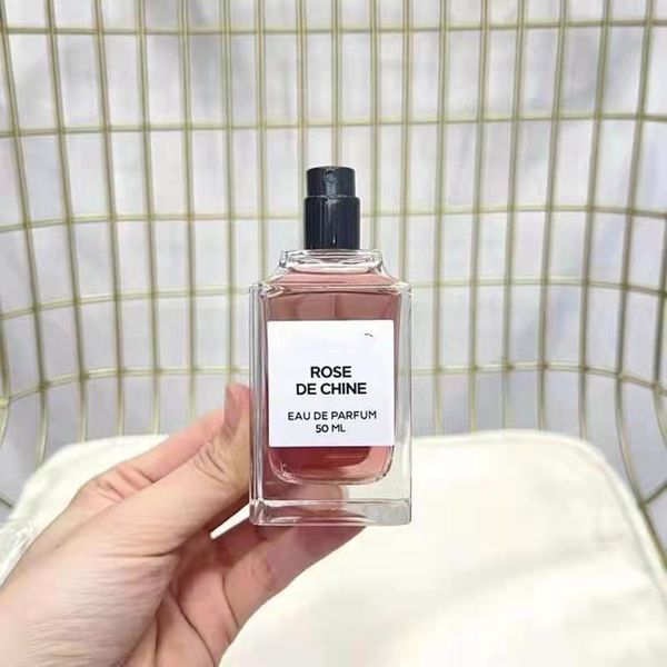 quality rose de chine&russie perfume 100ml eau de parum fragrance men women long lasting charming smell spray
quality rose de chine&russie perfume 100ml eau de parum fragrance men women long lasting charming smell spray