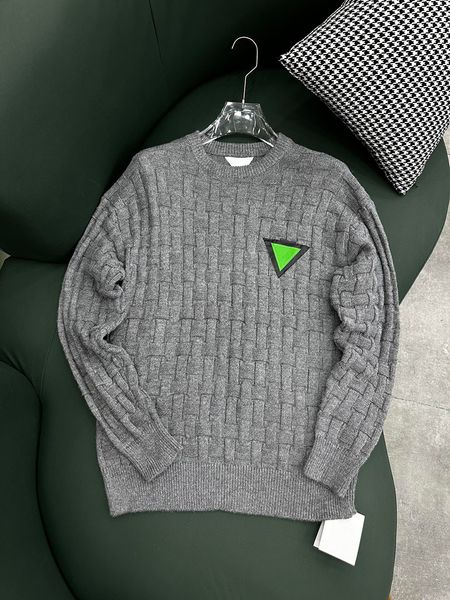 2022 design new men's knitted round neck sweaters light luxury brand quality characteristic casual sweater top, White;black
2022 design new men's knitted round neck sweaters light luxury brand quality characteristic casual sweater top, White;black