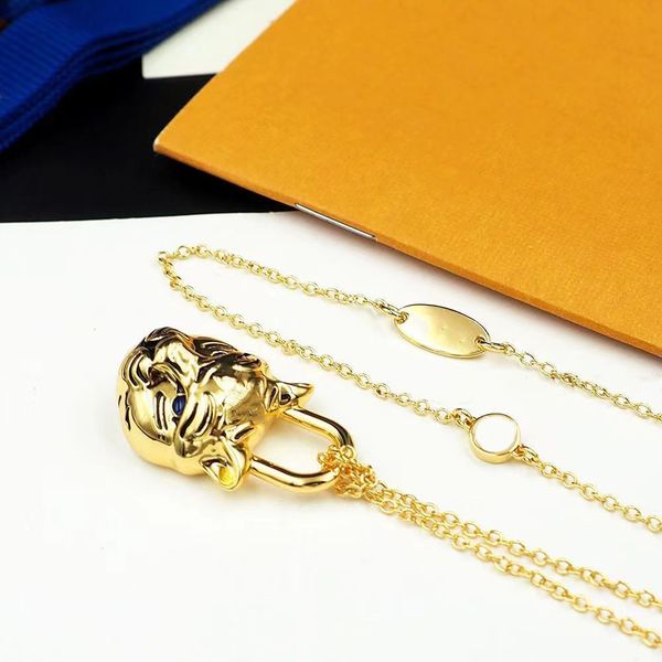 new three-dimensional tiger head necklace pendant retro men and women fashion trend adjustable linka, Silver
new three-dimensional tiger head necklace pendant retro men and women fashion trend adjustable linka, Silver