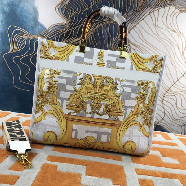 fendace graffiti tote bag handbag large capacity package fashion letter printing genuine leather removable embroidered shoulder strap portab
fendace graffiti tote bag handbag large capacity package fashion letter printing genuine leather removable embroidered shoulder strap portab