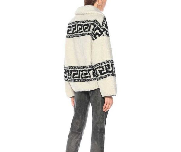 isabel marant etoile half zipper collar wool pullover pattern long sleeve wool loose silhouette coat, Black;brown
isabel marant etoile half zipper collar wool pullover pattern long sleeve wool loose silhouette coat, Black;brown