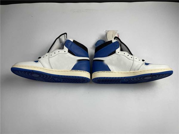shoes 1 og white wmns 1s hiroshi military blue little lightning fragment sneakers dh3227-105 version
shoes 1 og white wmns 1s hiroshi military blue little lightning fragment sneakers dh3227-105 version