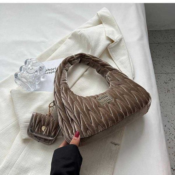 shoulder bags designer fashion mm handbags wrist niche design embroidered wire new autumn and winter 2022 women's popular gold velvet s
shoulder bags designer fashion mm handbags wrist niche design embroidered wire new autumn and winter 2022 women's popular gold velvet s