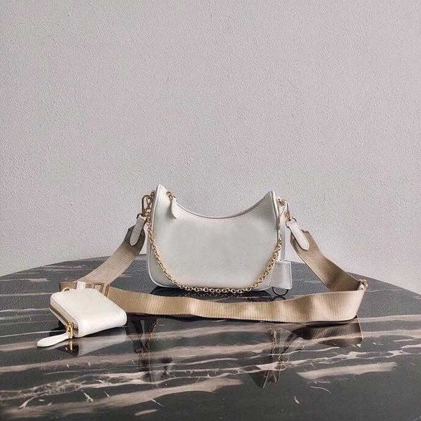 cowhide lather evening bags handbag hobo crossbody shoulder bag for women fashion lady chains handbags hobo chain purse messengertrendy styl
cowhide lather evening bags handbag hobo crossbody shoulder bag for women fashion lady chains handbags hobo chain purse messengertrendy styl
