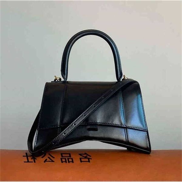 designer handbags luxurys balencige hourglass bags quality italy luxury bag calf crocodile small hand women's single shoulder diagonal
designer handbags luxurys balencige hourglass bags quality italy luxury bag calf crocodile small hand women's single shoulder diagonal