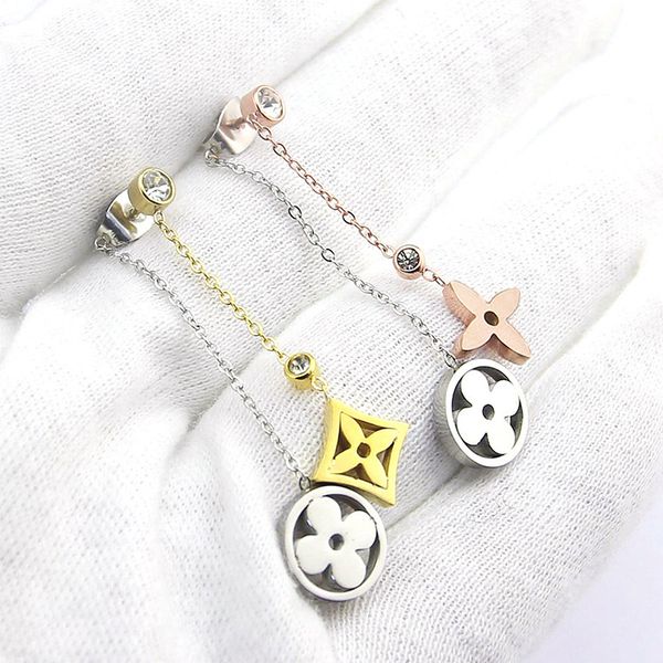 fashion womens dangle earrings v letter 18k gold designer four-leaf clover earrings chandelier jewelry, Silver
fashion womens dangle earrings v letter 18k gold designer four-leaf clover earrings chandelier jewelry, Silver