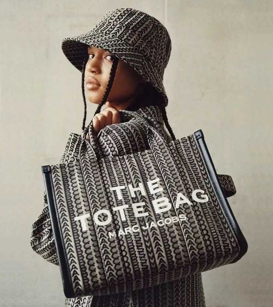 designers bag marc's jacob tote famous luxury lady fashion hourglass handbags new mj jacquard canvas shopping portable one messenge
designers bag marc's jacob tote famous luxury lady fashion hourglass handbags new mj jacquard canvas shopping portable one messenge