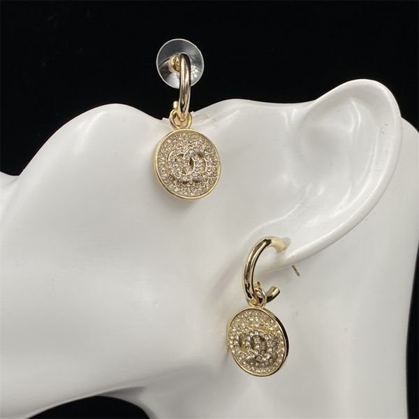 luxury designer women earring stud fashion mens earrings jewelrys formal women shine diamond pendant studs hoop ear rings wedding party, Golden;silver
luxury designer women earring stud fashion mens earrings jewelrys formal women shine diamond pendant studs hoop ear rings wedding party, Golden;silver