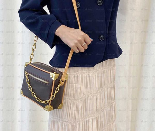 lvity selling handbag bags soft trunk chest pack lady tote chains handbags fashion original purse bag leather crossbody luxury
lvity selling handbag bags soft trunk chest pack lady tote chains handbags fashion original purse bag leather crossbody luxury