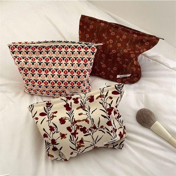 cosmetic bags cases travel beauty storage toiletry woman toilet wash girl corduroy makeup retro flower print case 221114
cosmetic bags cases travel beauty storage toiletry woman toilet wash girl corduroy makeup retro flower print case 221114