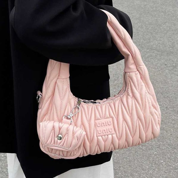 shoulder bags designer fashion mm handbags wrist women's 2022 new level pleated rhombic cross body armpit portable popular 1txo young c
shoulder bags designer fashion mm handbags wrist women's 2022 new level pleated rhombic cross body armpit portable popular 1txo young c