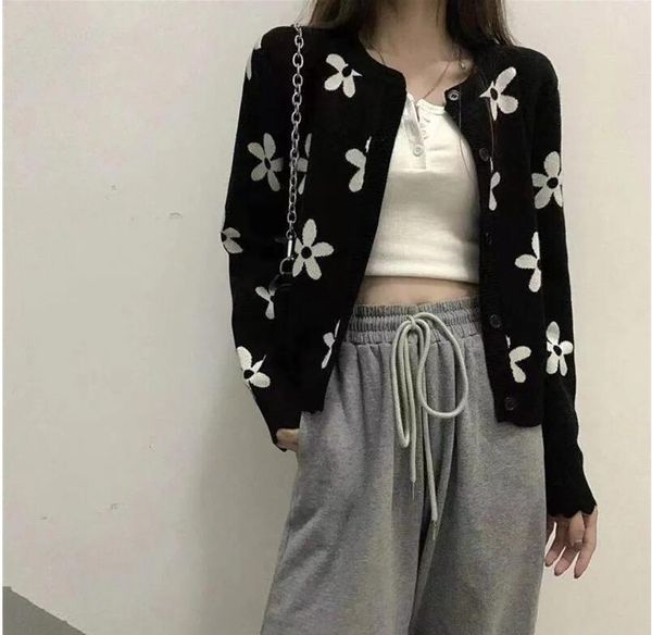 women's sweaters korean harajuku ins loose flowers cardigan female sweater new winter japanese kawaii ulzzang vintage clothing for, White;black
women's sweaters korean harajuku ins loose flowers cardigan female sweater new winter japanese kawaii ulzzang vintage clothing for, White;black
