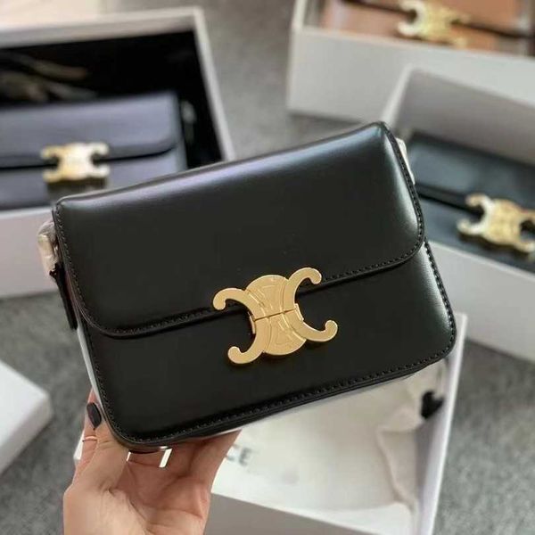 storage s 2022 new triumphal arch tofu box leather underarm fashion versatile one shoulder crossbody small square bag
storage s 2022 new triumphal arch tofu box leather underarm fashion versatile one shoulder crossbody small square bag