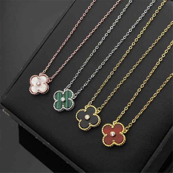 

Designer Womens Brand Luxury Necklace Fashion Flowers Four-leaf Clover Cleef Pendant Necklace 14K Gold Shell Necklaces Jewelry
