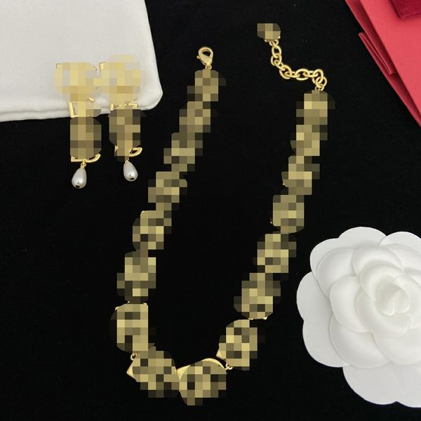 luxury new designed necklaces d leeter colour diamonds pendants women's bracelet brass 18k gold plated ladies designer jewelry hds1 --0, Black
luxury new designed necklaces d leeter colour diamonds pendants women's bracelet brass 18k gold plated ladies designer jewelry hds1 --0, Black