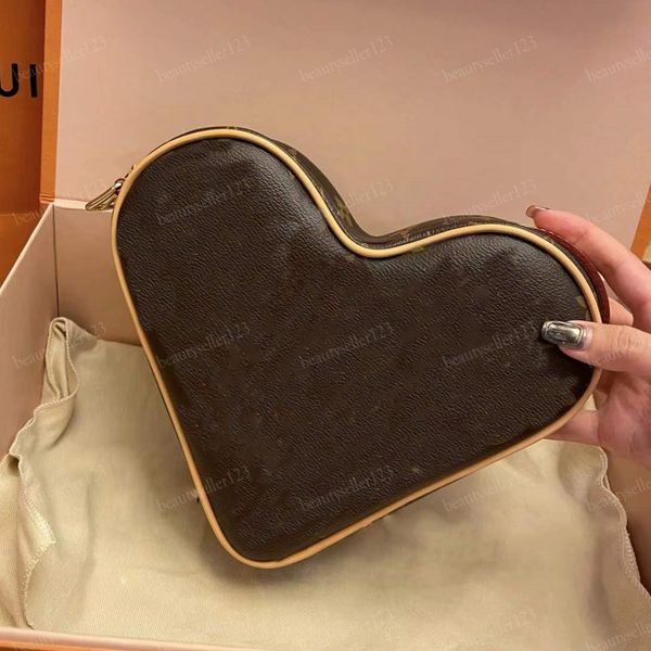 Heart Shaped Shoulder Bag Love-shaped Crossbody Bags Purse for Women Zipper Lady Purses Leather Cross Body PU Leather Lady Wallet Coin Holder, Increase freight
Heart Shaped Shoulder Bag Love-shaped Crossbody Bags Purse for Women Zipper Lady Purses Leather Cross Body PU Leather Lady Wallet Coin Holder, Increase freight