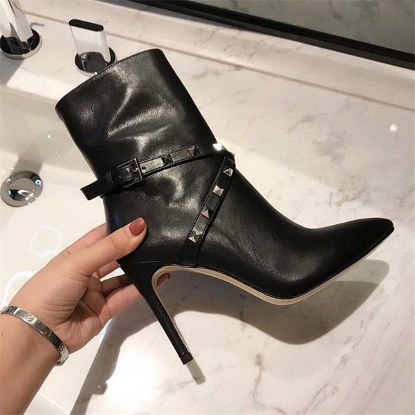 fashion designer women boots valentinoity high heels knight martin leather wool winter warm black party wedding flat shoes 04-012
fashion designer women boots valentinoity high heels knight martin leather wool winter warm black party wedding flat shoes 04-012