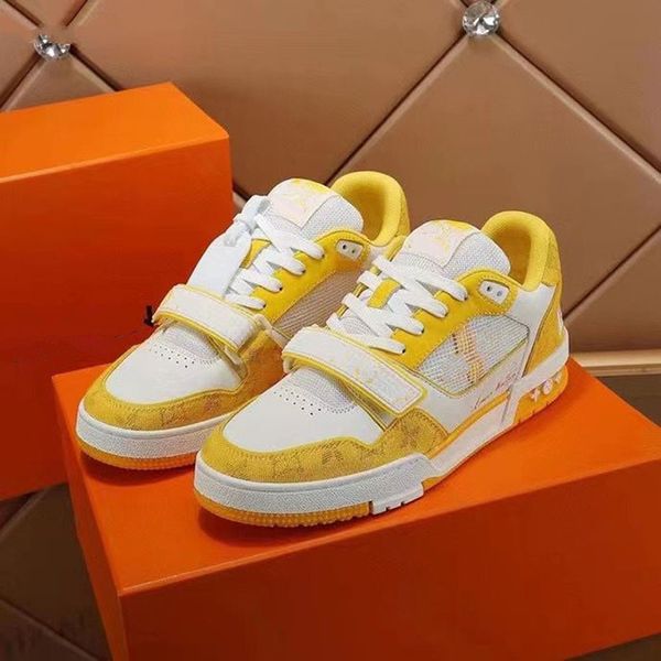 luxury designer shoes men casual shoe fluorescent yellow and white calfskin sneakers adaddasasdawdasdad, Red;white
luxury designer shoes men casual shoe fluorescent yellow and white calfskin sneakers adaddasasdawdasdad, Red;white