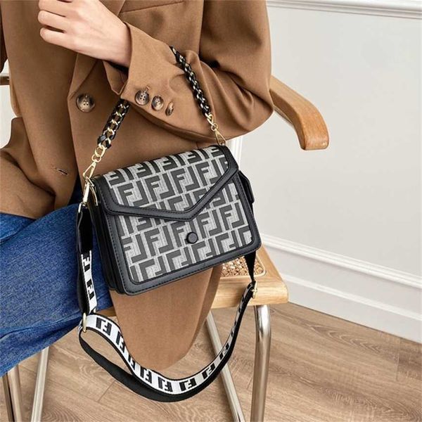 bags bag women's bag spring and autumn new printing cross small square personality sling one shoulder purse
bags bag women's bag spring and autumn new printing cross small square personality sling one shoulder purse
