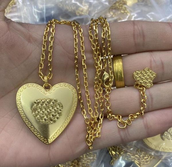 fashion new designed pendant hollow out greca grecamania women039s chain necklace banshee medusa head portrait 18k gold plated 3917491, Silver
fashion new designed pendant hollow out greca grecamania women039s chain necklace banshee medusa head portrait 18k gold plated 3917491, Silver