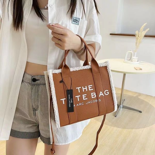 luxury designer brand fashion shoulder bags shopping handbags famous casual women bag cossbody totes wallet artistic print
luxury designer brand fashion shoulder bags shopping handbags famous casual women bag cossbody totes wallet artistic print