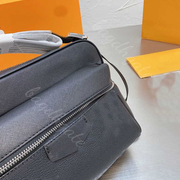 lvity luxury designer bag 20ss limited messenger men waist coated canvas square chest business shoulder handbag
lvity luxury designer bag 20ss limited messenger men waist coated canvas square chest business shoulder handbag