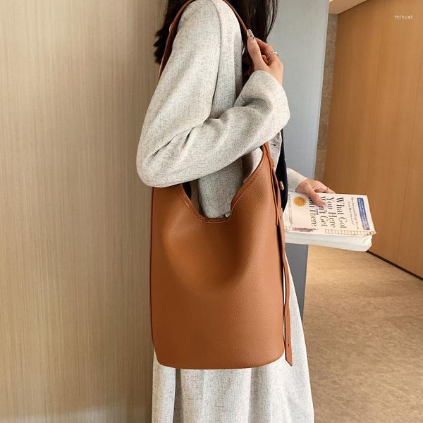 bucket bag for women large capacity pu leather messenger fine western style female shoulder
bucket bag for women large capacity pu leather messenger fine western style female shoulder