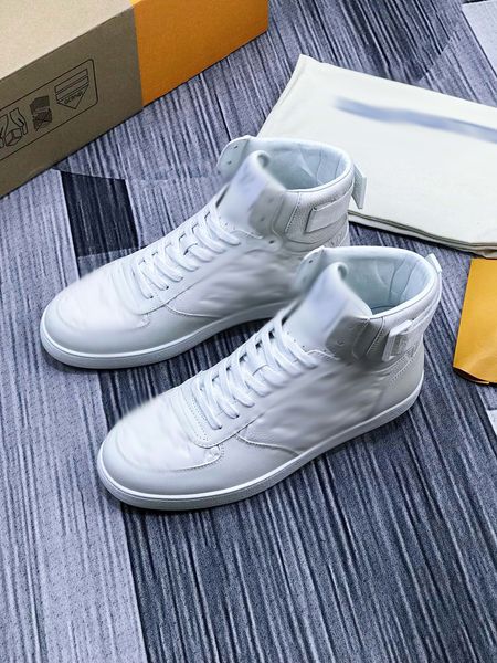 designer men ankle boot luxury brand platform letter printing martin boots genuine man leather winter booties shoes with box size 39-45 -k09, Black
designer men ankle boot luxury brand platform letter printing martin boots genuine man leather winter booties shoes with box size 39-45 -k09, Black