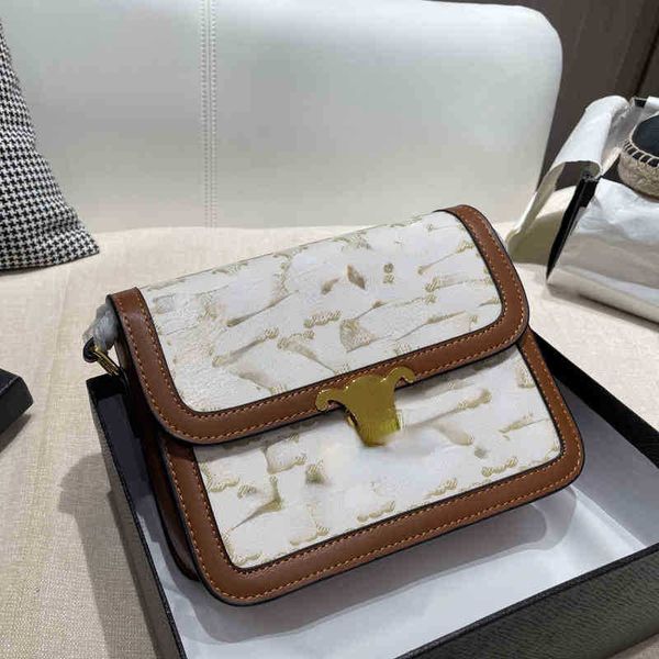 shoulder old flower bags triumphal arch box tofu triomphe summer girls' diagonal single shoulder versatile high-grade small square bag
shoulder old flower bags triumphal arch box tofu triomphe summer girls' diagonal single shoulder versatile high-grade small square bag