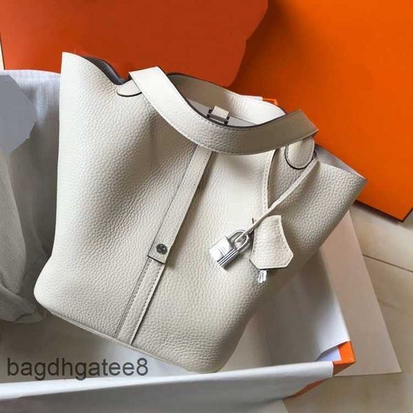 women s bags bag large hand h vegetable basket picotin fashion locks capacity bucket 2023 designer single shoulder messenger jopycvn jmnh
women s bags bag large hand h vegetable basket picotin fashion locks capacity bucket 2023 designer single shoulder messenger jopycvn jmnh